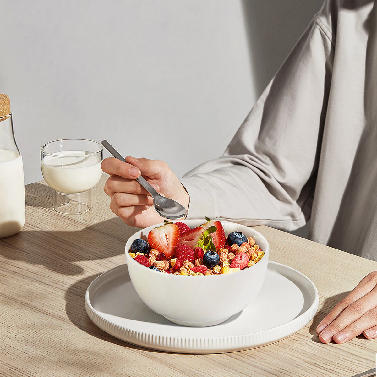 Premium Porcelain Bowls Set For Cereal Soup Salad Microwave Safe